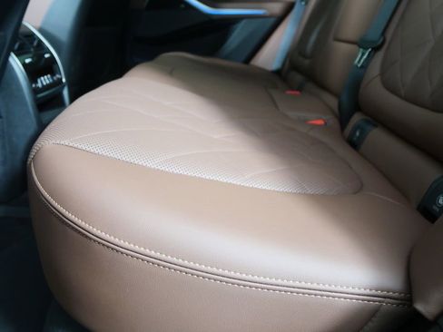 Used 2025 BMW X5 xDrive40i w/ Executive Package image 15