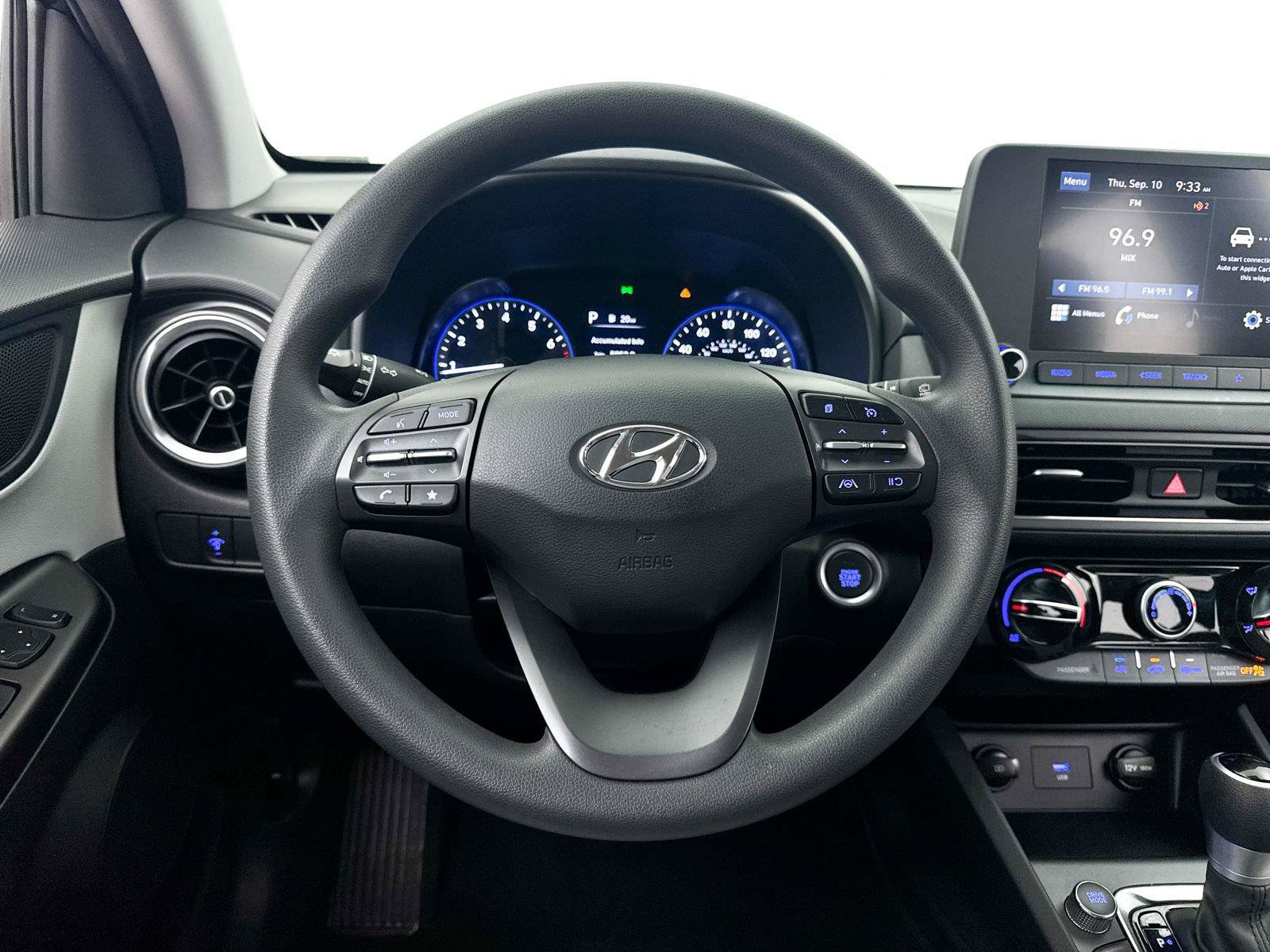 Used 2023 Hyundai Kona SEL w/ Cargo Package FWD image 3