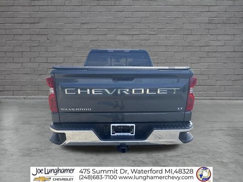 Used 2021 Chevrolet Silverado 1500 LT w/ Convenience Package II AWD/4WD image 4