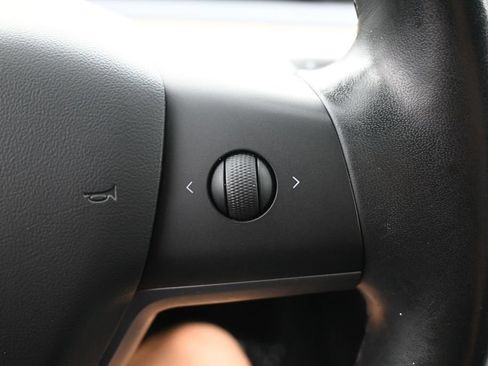 Used 2019 Tesla Model 3 Standard Range Plus RWD image 17