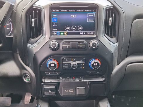 Used 2021 Chevrolet Silverado 1500 LT Trail Boss AWD/4WD image 20