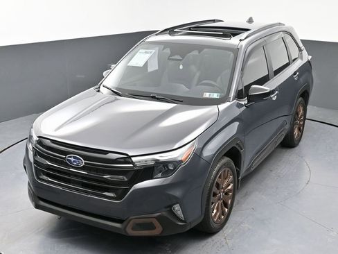 Used 2025 Subaru Forester Sport image 43