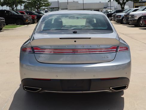 Used 2020 Lincoln MKZ Reserve FWD image 4
