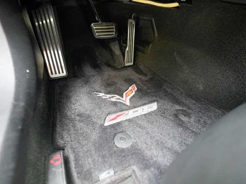 Used 2016 Chevrolet Corvette Z06 w/ 3LZ Preferred Equipment Group RWD image 73