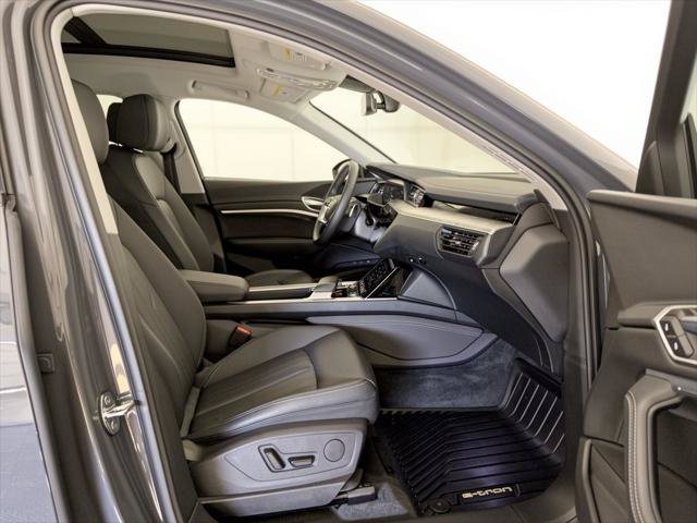 Certified 2024 Audi Q8 e-tron Premium Plus AWD/4WD image 30