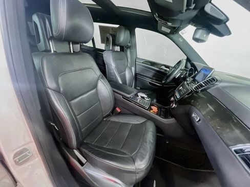 Used 2017 Mercedes-Benz GLS 550 4MATIC image 33