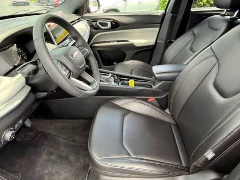 Used 2024 Jeep Compass Limited AWD/4WD image 13