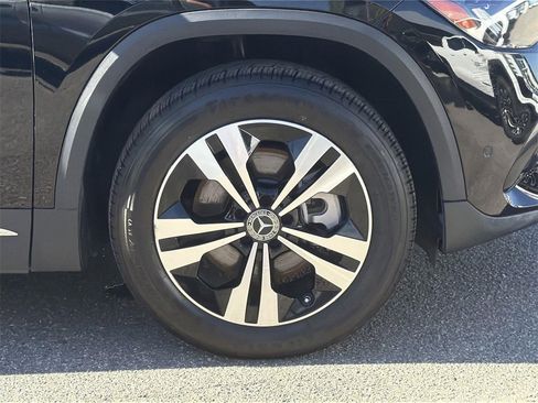 Used 2025 Mercedes-Benz GLA 250 image 33