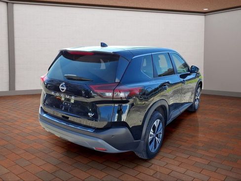 Used 2023 Nissan Rogue SV FWD image 7