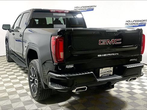Used 2025 GMC Sierra 1500 AT4 w/ AT4 Premium Package AWD/4WD image 8