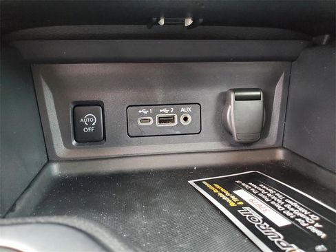 Certified 2024 Nissan Sentra SR w/ SR Premium Package image 31