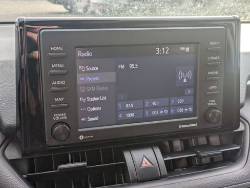 Used 2021 Toyota RAV4 XLE w/ Carpet Mat Package (TMS) image 20