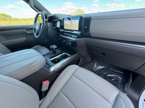 Certified 2023 Chevrolet Silverado 1500 LTZ AWD/4WD image 31