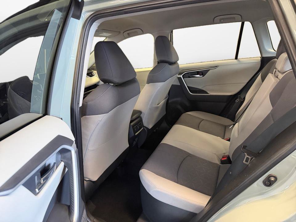 Certified 2023 Toyota RAV4 XLE AWD/4WD image 16