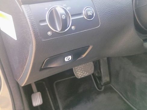 Used 2007 Mercedes-Benz E 350 Sedan image 24