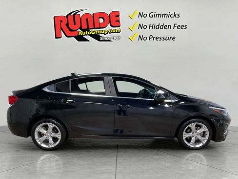 Used 2019 Chevrolet Cruze Premier image 6