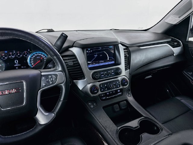 Used 2020 GMC Yukon SLT w/ Graphite Performance Edition RWD image 25
