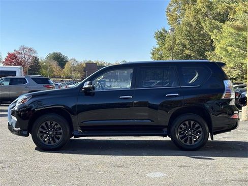 Used 2022 Lexus GX 460 Premium image 2