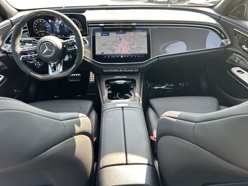 New 2026 Mercedes-Benz E 53 AMG e 4MATIC Sedan image 24