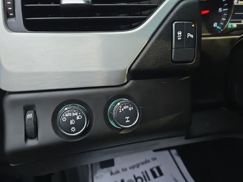 Used 2019 GMC Yukon SLE image 17