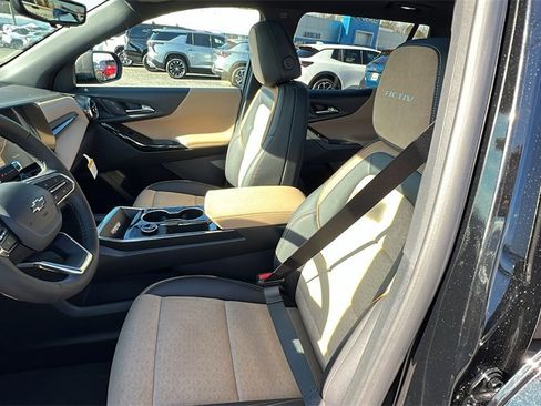 New 2026 Chevrolet Equinox ACTIV w/ Convenience Package III image 15