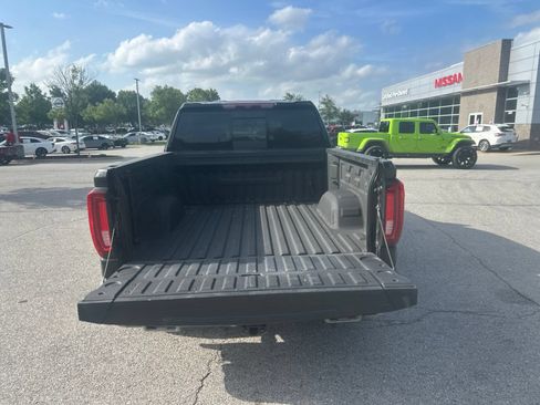 Used 2023 GMC Sierra 1500 Denali AWD/4WD image 11