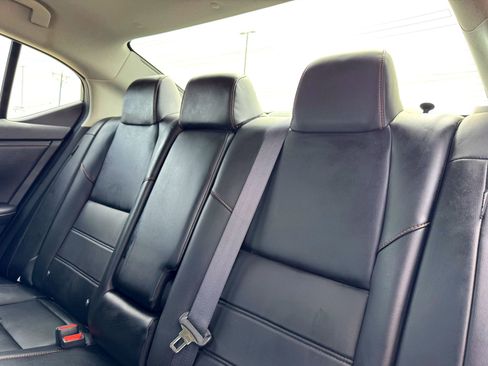 Used 2023 Nissan Sentra SR w/ SR Premium Package image 18