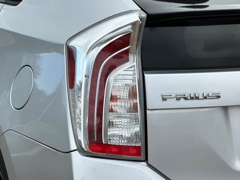 Used 2013 Toyota Prius Two image 46