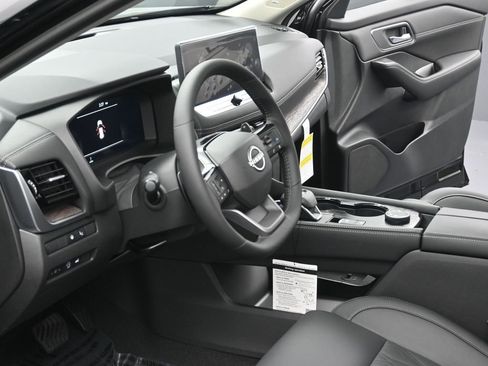 New 2026 Nissan Rogue Platinum w/ Platinum Premium Package image 7