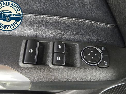Used 2022 Ford Mustang Premium RWD image 28