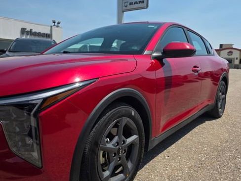 Used 2025 Kia K4 FWD image 5