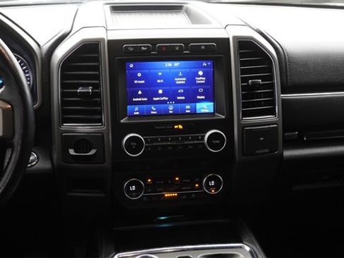 Used 2021 Ford Expedition Max XLT image 17