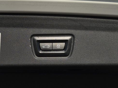 Certified 2023 BMW i4 eDrive35 w/ Premium Package image 9