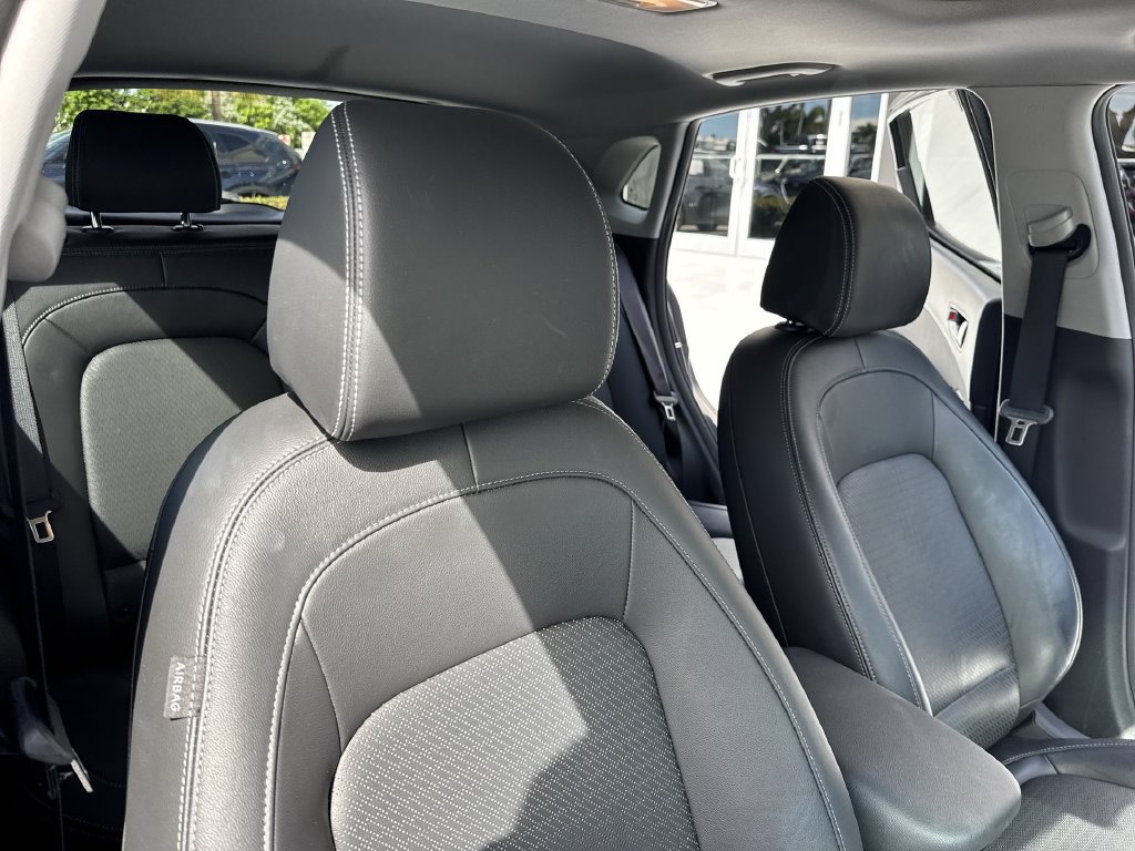 Used 2021 Hyundai Kona Limited w/ Cargo Package FWD image 45
