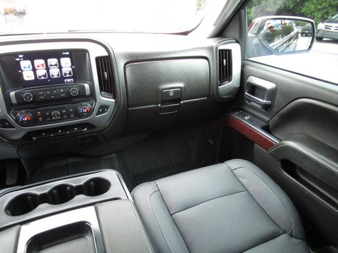 Used 2018 GMC Sierra 1500 SLT w/ SLT Premium Package AWD/4WD image 10