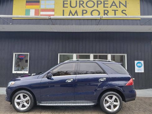 Used 2018 Mercedes-Benz GLE 350 4MATIC w/ Premium 2 Package image 1