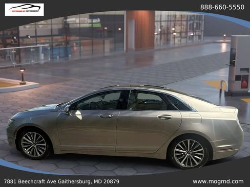 Used 2018 Lincoln MKZ Select w/ Select Plus Package FWD image 8