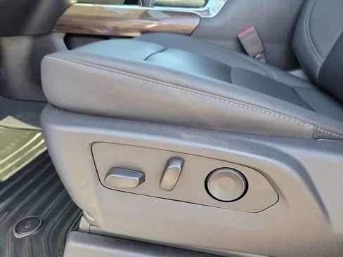 Used 2025 Chevrolet Silverado 1500 RST w/ Convenience Package II AWD/4WD image 12
