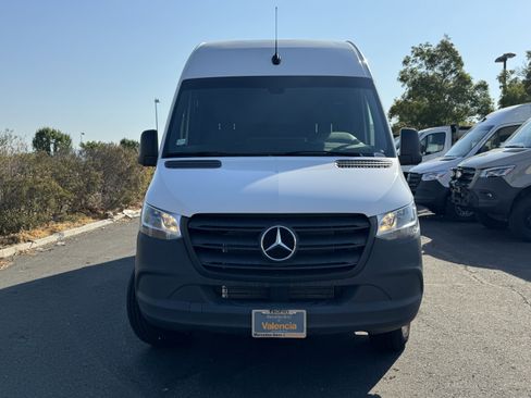 New 2024 Mercedes-Benz Sprinter 2500 image 3