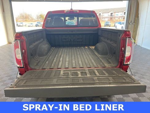 Used 2015 GMC Canyon SLT w/ Driver Alert Package image 5