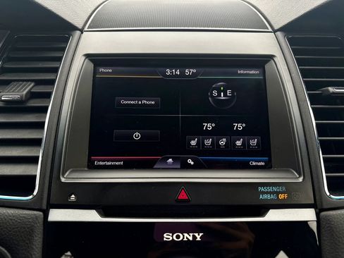 Used 2013 Ford Taurus SHO AWD/4WD image 29