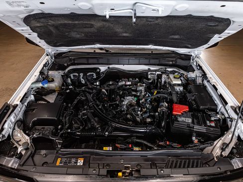 Used 2023 Ford Bronco Wildtrak AWD/4WD image 27