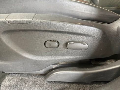 Used 2014 Buick Encore FWD image 16