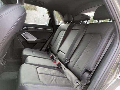 Certified 2022 Audi Q3 2.0T Premium Plus w/ Premium Plus Package image 31