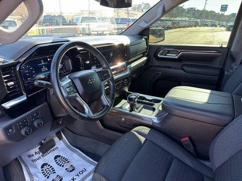 Used 2024 Chevrolet Silverado 1500 LT Trail Boss w/ Protection Package AWD/4WD image 19