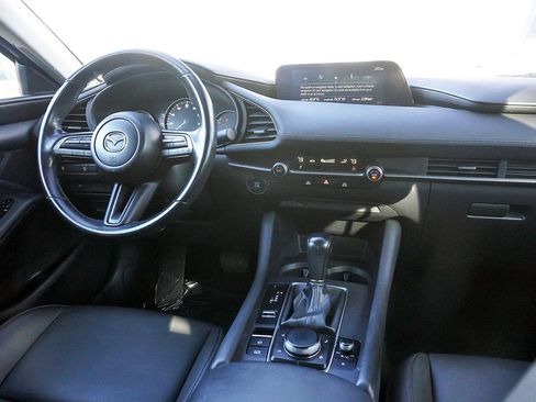Used 2020 MAZDA MAZDA3 Select image 25