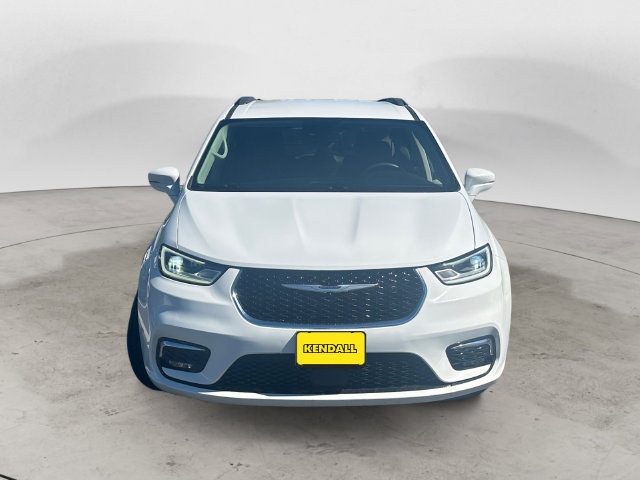 Used 2022 Chrysler Pacifica Touring-L FWD image 8