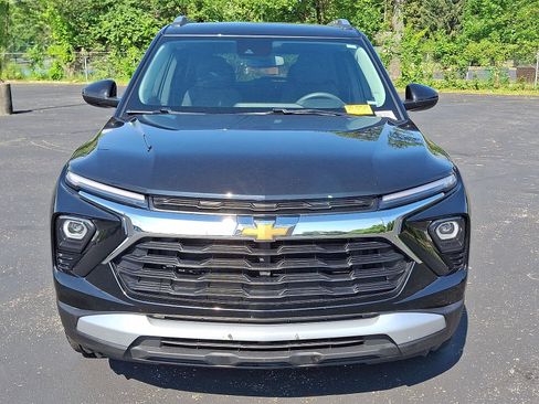 Used 2024 Chevrolet TrailBlazer LT AWD/4WD image 28