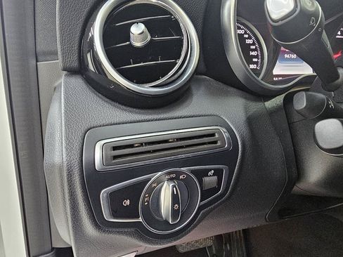 Used 2018 Mercedes-Benz C 300 Sedan w/ Premium Package image 37