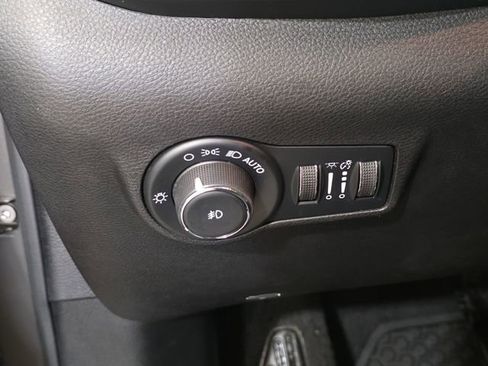 Used 2023 Jeep Compass Trailhawk image 29